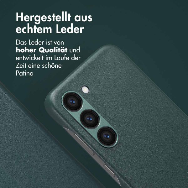 Accezz 2-in-1 Klapphülle aus Leder mit MagSafe für das Samsung Galaxy S23 - Cedar Green