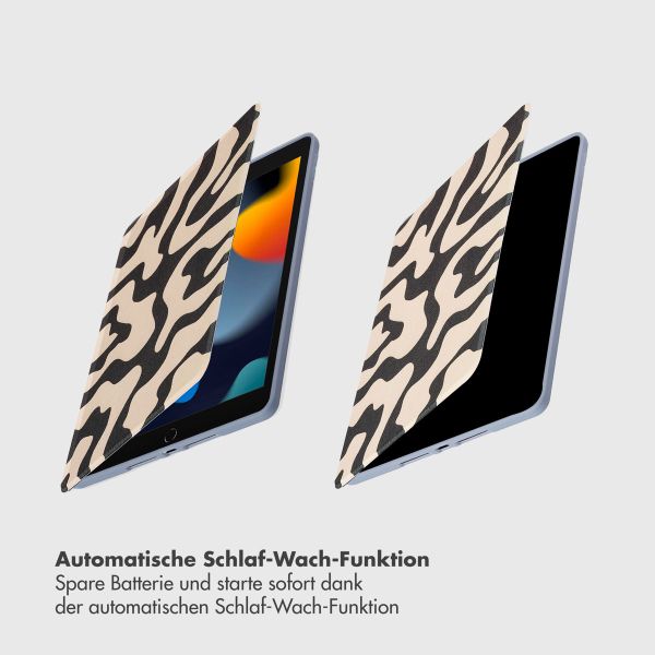 Selencia Vivid Klapphülle für das iPad 7 (2019) / iPad 8 (2020) / iPad 9 (2021) 10.2 Zoll - Art Wave Black