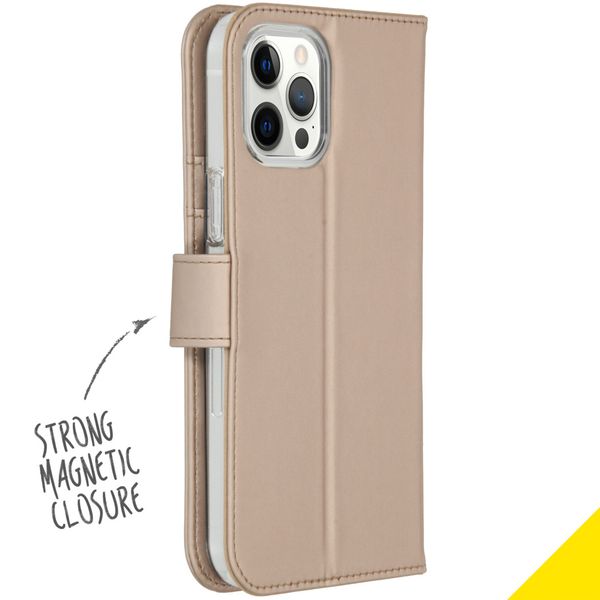 Accezz Wallet TPU Klapphülle für das iPhone 12 Pro Max - Gold