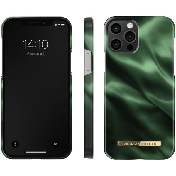 iDeal of Sweden Fashion Back Case iPhone 12 (Pro) - Emerald Satin