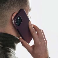 Accezz MagSafe Leather Backcover für das iPhone 14 Pro - Heath Purple