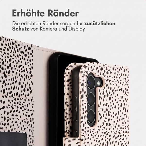 imoshion Design Klapphülle Samsung Galaxy S23 - Desert Dots