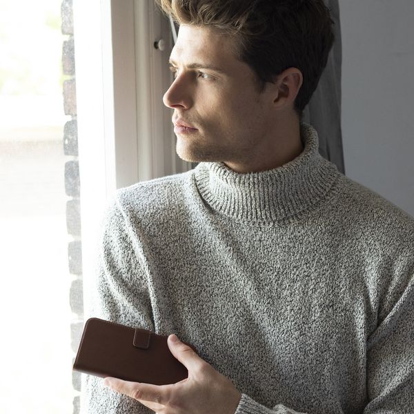 Selencia Echtleder Klapphülle Samsung Galaxy S21 Plus - Braun