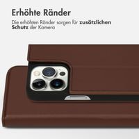 Accezz Premium Leather Slim Klapphülle Apple iPhone 13 Pro - Braun