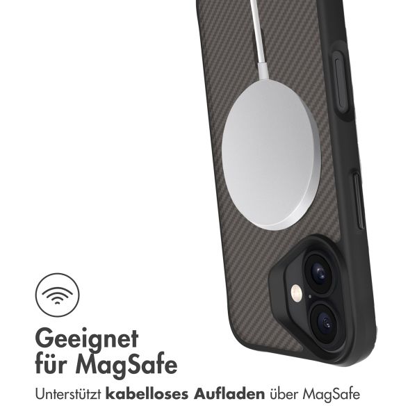 imoshion Rugged Hybrid Carbon Case mit MagSafe für das Apple iPhone 16 - Schwarz