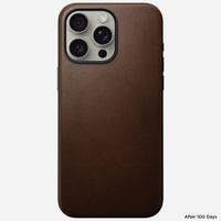 Nomad Modern Leather Case für das iPhone 15 Pro Max - Braun