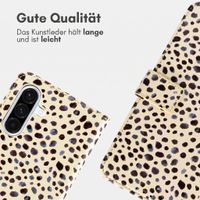 imoshion Design Klapphülle Samsung Galaxy A26 - Black And White Dots