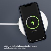 Accezz Liquid Silikoncase Apple iPhone 12 (Pro) - Dunkelblau