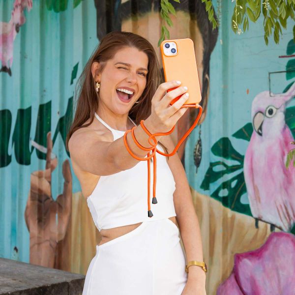 imoshion SilikonHülle mit Band Apple iPhone 14 - Orange