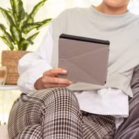 imoshion Klappbare Klapphülle für das Kobo Clara Colour / Kobo Clara BW - Rose Gold