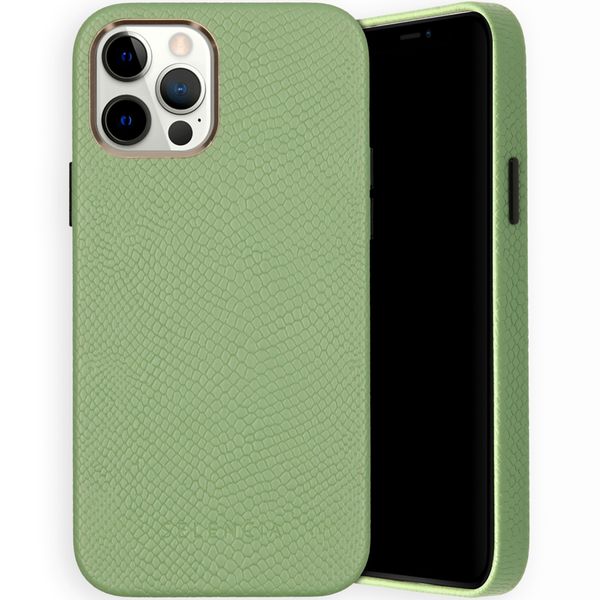 Selencia Gaia Backcover in Schlangenoptik Apple iPhone 12 (Pro) - Grün