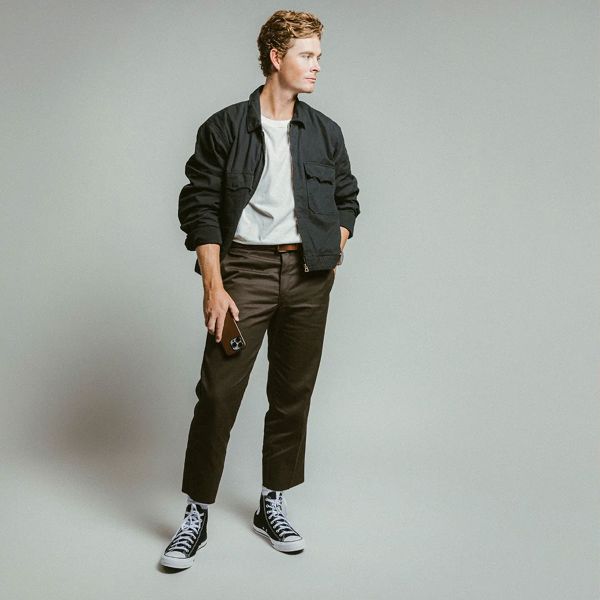 Nomad Modern Leather Case mit MagSafe Apple iPhone 16 Pro - Braun