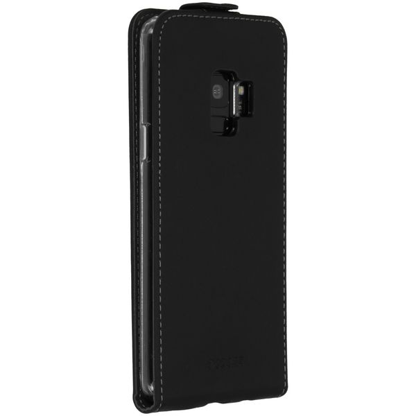 Accezz Flip Case Samsung Galaxy S9 - Schwarz