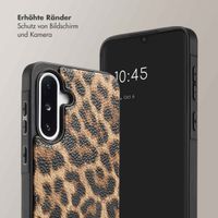 Selencia Nova Back Cover mit Kordel und Kartenhalter für das Samsung Galaxy A36 / A56 - Leopard