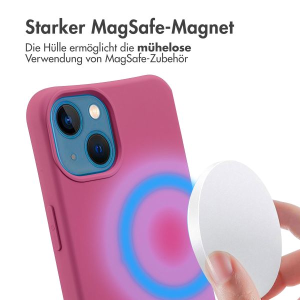 imoshion Color Backcover mit abnehmbarem Handykette und MagSafe Apple iPhone 13 - Raspberry
