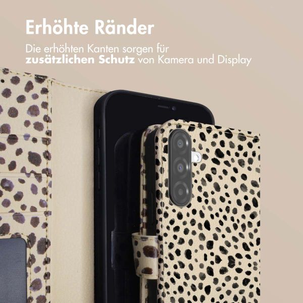 imoshion Design Klapphülle Samsung Galaxy A26 - Black And White Dots