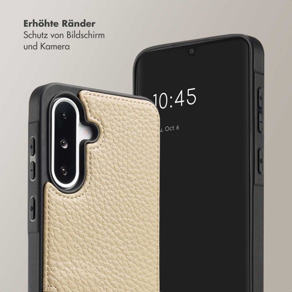 Selencia Nova Back Cover mit Kordel und Kartenhalter für das Samsung Galaxy A36 / A56 - Beige