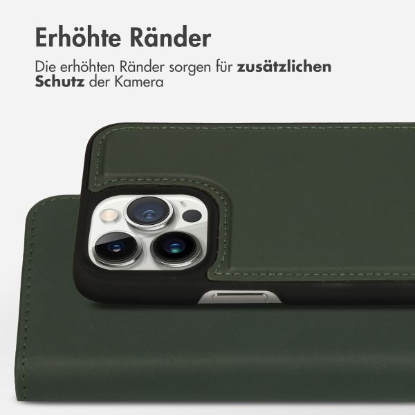 Accezz Premium Leather 2 in 1 Klapphülle für das iPhone 14 Pro Max - Grün