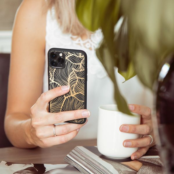 imoshion Design Hülle für das Apple iPhone 12 Pro Max - Blätter / Schwarz