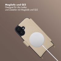 Selencia Riva Bookcase mit MagSafe und Handgelenkband Apple iPhone 16 - Beige