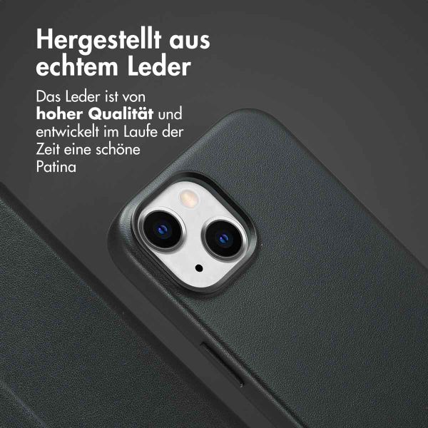 Accezz 2-in-1 Klapphülle aus Leder mit MagSafe für das Apple iPhone 15 - Onyx Black