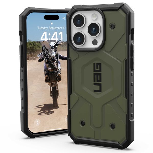 UAG Pathfinder Case MagSafe für das iPhone 15 Pro - Olive Drab