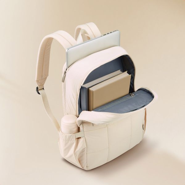 Selencia Vaya Puffy Laptop Rucksack 16 Zoll - Soft Ivory
