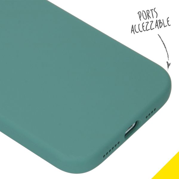 Accezz Liquid Silikoncase  für das iPhone 12 Pro Max - Dunkelgrün