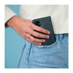 imoshion Luxuriöse Klapphülle Motorola Moto G9 Power - Schwarz