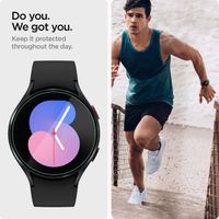 Spigen EZ FIT Glas.tR Displayschutzfolie mit Applikator für die Samsung Galaxy Watch 4 / 5 - 40 mm - Transparent