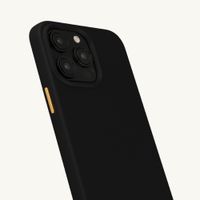 Selencia Rivièra Backcover mit MagSafe mit abnehmbaren Haken Apple iPhone 13 Pro - Velvet Black
