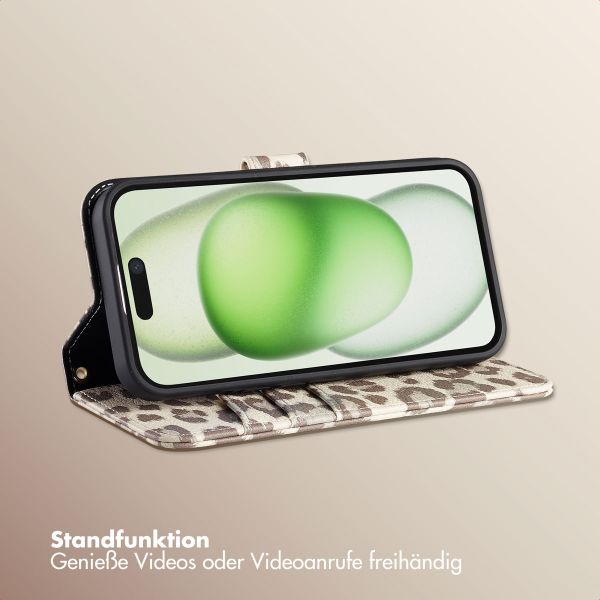 Selencia Sabi Klapphülle mit Leopardenmuster Apple iPhone 15 - Soft Ivory