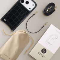 Selencia Nova Croco HandyHülle mit Kordel und Kartenhalter Apple iPhone 17 Pro - Schwarz