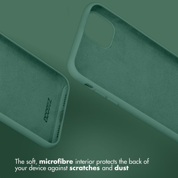 Accezz Liquid Silikoncase Apple iPhone 13 Pro Max - Dunkelgrün