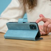 imoshion Luxuriöse Klapphülle Hellblau OnePlus 8