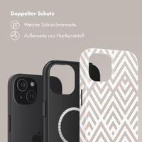 Selencia Vivid Tough Back Cover mit MagSafe für das iPhone 15 - Beige Zigzag