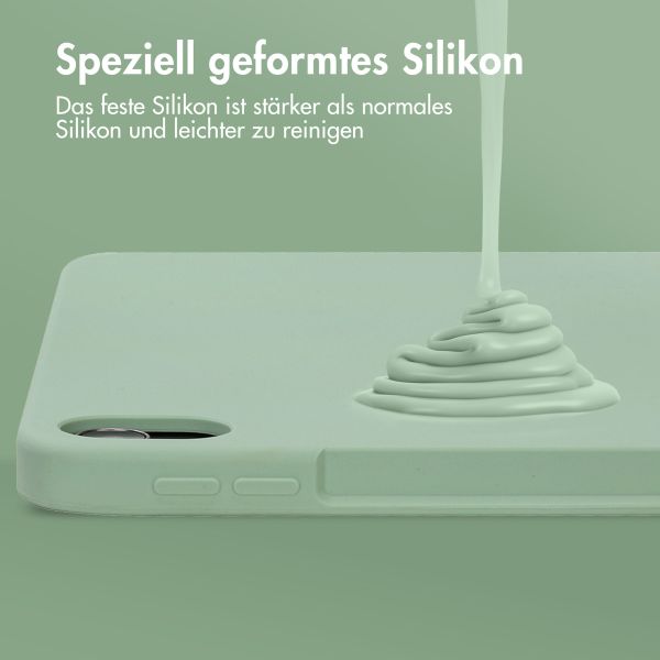 Accezz Liquid Silicone Back Cover mit Stifthalter Apple iPad Air 11 Zoll (2025) M3 / (2024) M2 / Air 5 (2022) / Air 4 (2020) - Hellgrün