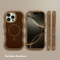 Selencia Wavy Backcover mit MagSafe Apple iPhone 16 Pro Max - Mocha Brown