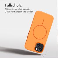 imoshion Color Backcover mit Thin MagSafe Ring Apple iPhone 15 - Orange