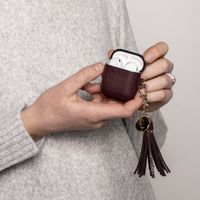 Selencia Yara ﻿Hülle in Schlangenoptik Apple AirPods 1 / 2 - Dunkelrot