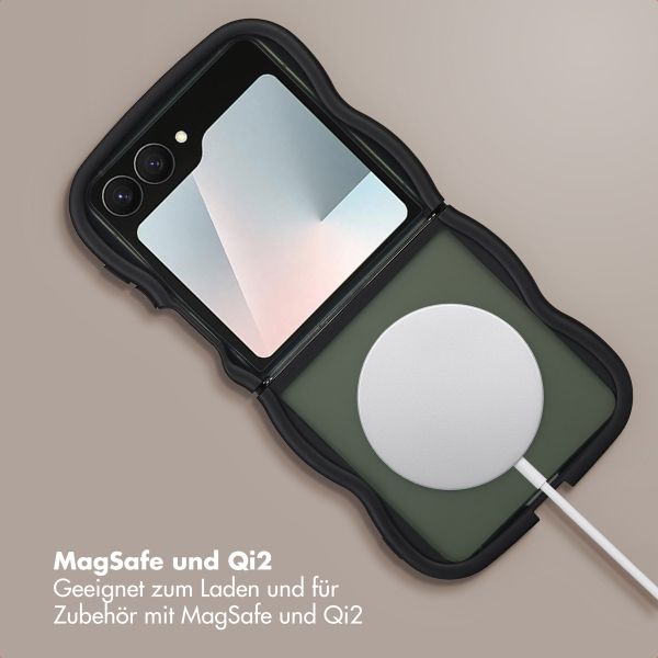 Selencia Wavy Backcover mit MagSafe Samsung Galaxy Z Flip 7 - Schwarz