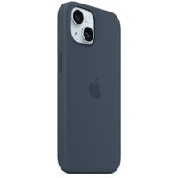Apple Silikon-Case MagSafe für das Apple iPhone 15 - Storm Blue