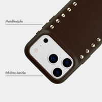 Selencia Studs Backcover mit MagSafe Apple iPhone 17 Pro - Cacao Crush