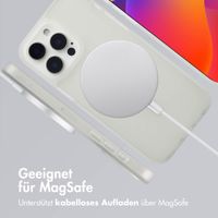 imoshion Color Guard Back Cover mit MagSafe für das iPhone 15 Pro Max - Weiß