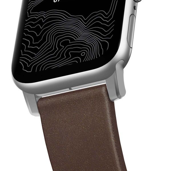 Nomad Modernes Lederarmband für die Apple Watch Series 1 bis 9 / SE (38/40/41 mm) | Series 10 (42 mm) - Braun/Silber