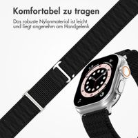 Accezz Nylon Alpine Armband für Apple Watch | 38/40/41/42 mm - Schwarz