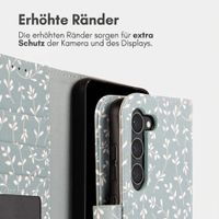 imoshion Design Klapphülle Samsung Galaxy S23 - Smoke Green Flowers
